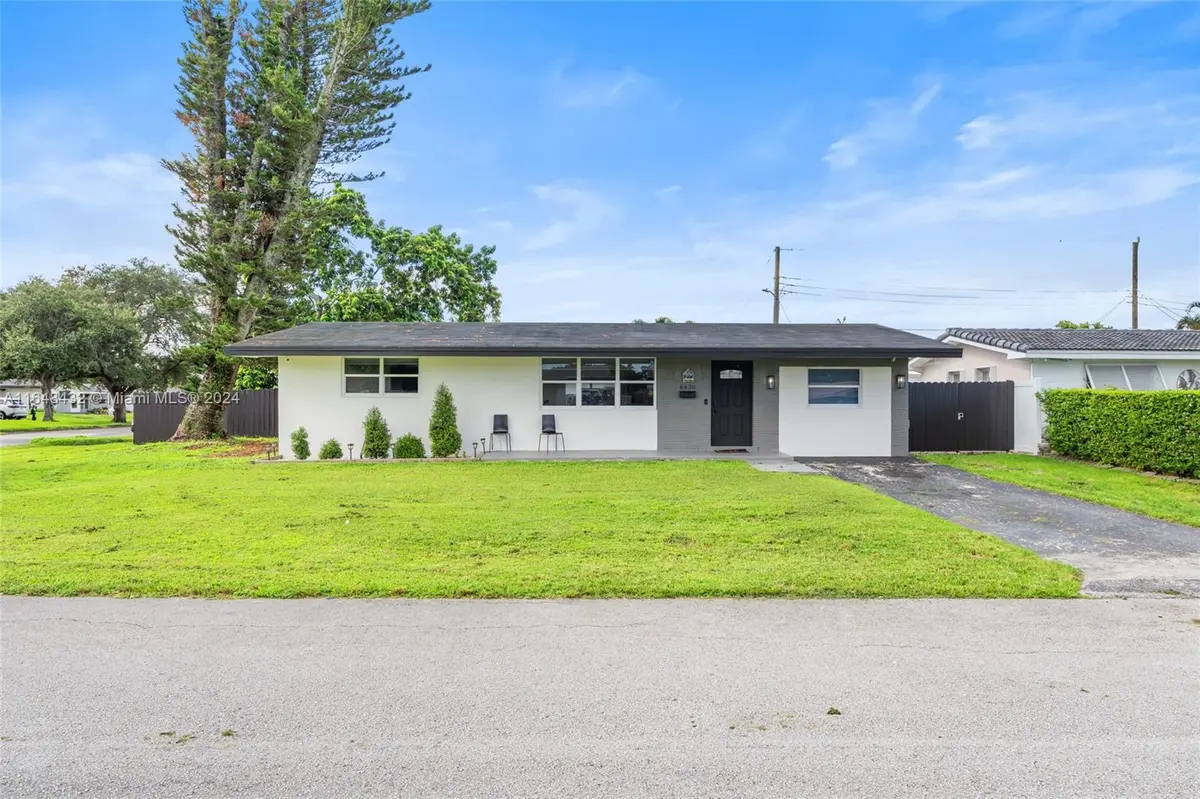 8430 NW 12th St, Pembroke Pines, FL 33024-4965