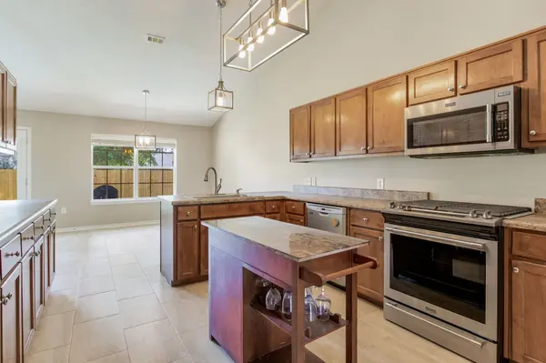 4670 Thousand Oaks Blvd, Milton, FL 32571-6274