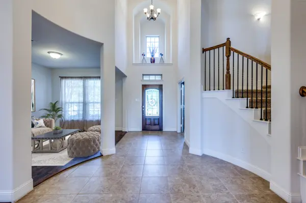 2513 Trailhead Dr, Fort Worth, TX 76177-2142