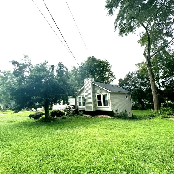 1088 Nimblewood Way, Stone Mountain, GA 30088-2329