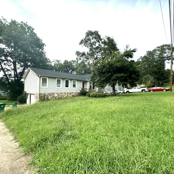 1088 Nimblewood Way, Stone Mountain, GA 30088-2329