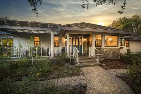 4094 Val Verde Rd, Loomis, CA 95650-9401