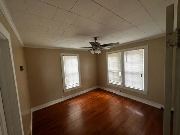 24 N L St, Pensacola, FL 32502-4438