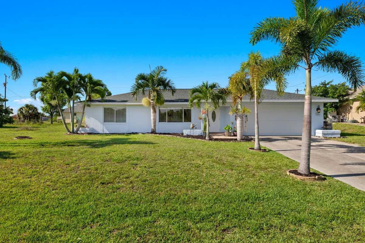 430 NW 5th St, Cape Coral, FL 33993-2350