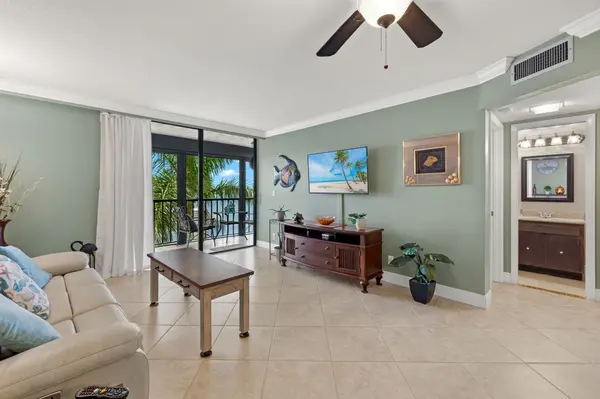 3460 N Key Dr #401, North Fort Myers, FL 33903-7030