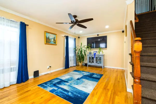 Rosedale, NY 11422,241-39 128th Dr