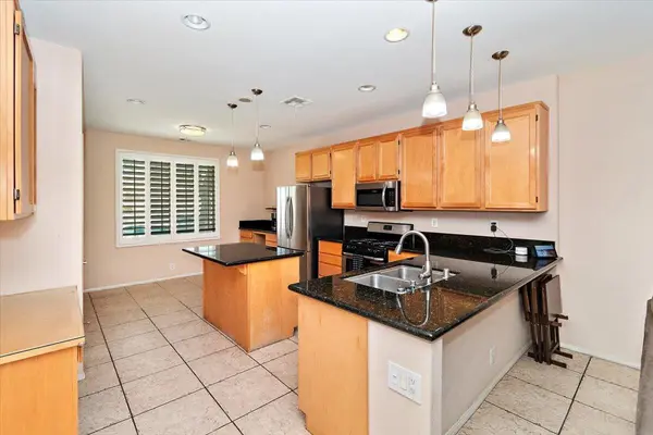 67761 Rio Pecos Dr, Cathedral City, CA 92234-8642