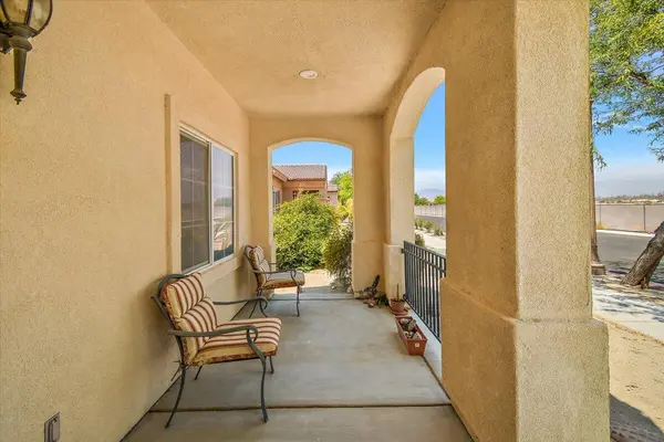 67761 Rio Pecos Dr, Cathedral City, CA 92234-8642