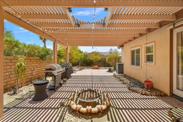 67761 Rio Pecos Dr, Cathedral City, CA 92234-8642