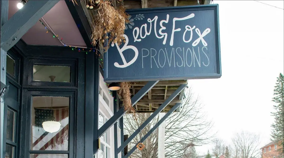 Bear and Fox. Cafe and apartment