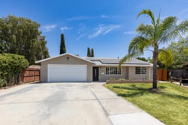 703 Mills St, Escondido, CA 92027-1945