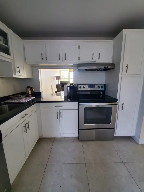 3181 S Ocean Dr #405, Hallandale Beach, FL 33009-6582