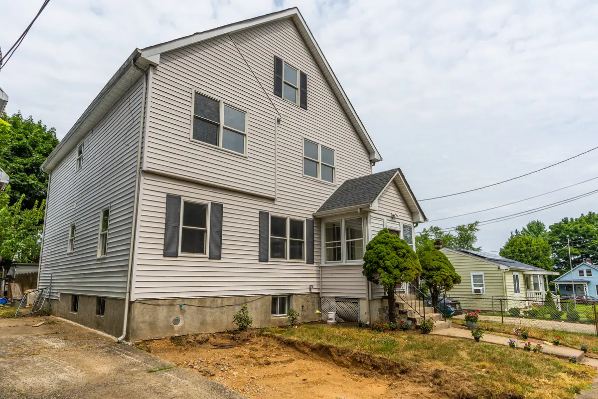 19 Wilson St, North Brunswick, NJ 08902-2928