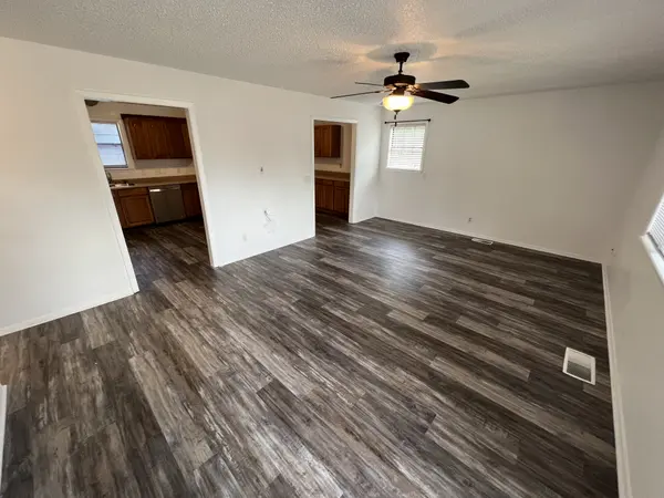 2122 E Pecan St, Sherman, TX 75090-6537