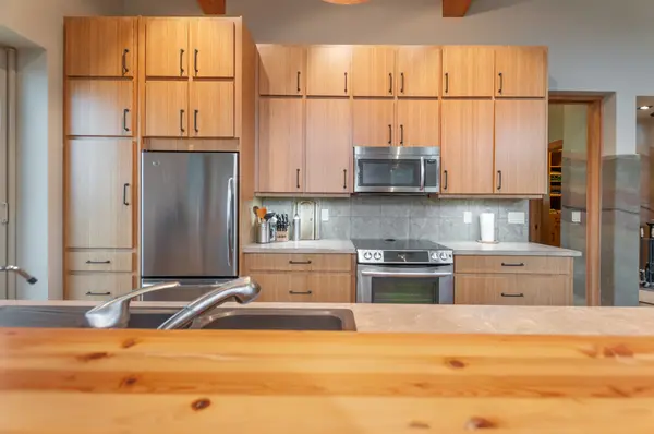102 Vista Place, Penticton, BC V2A 8T4
