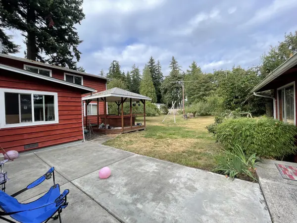 35216 Military Rd S, Auburn, WA 98001-9246