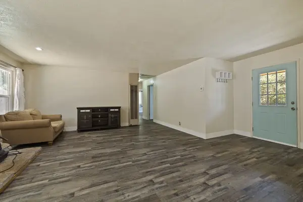 11124 Circle Dr, Jamestown, CA 95327-9609