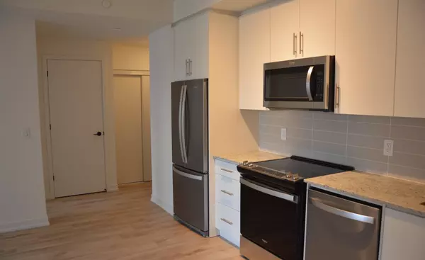 Oakville, ON L6H,335 Wheat Boom Dr #203