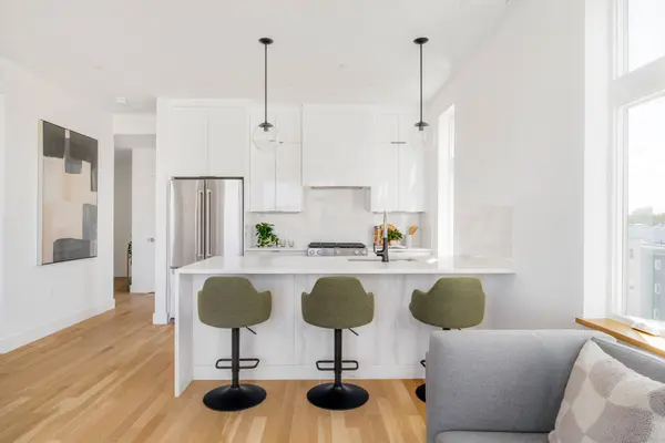 28 South St #401, Somerville, MA 02143-4235