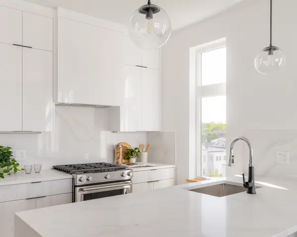 28 South St #401, Somerville, MA 02143-4235