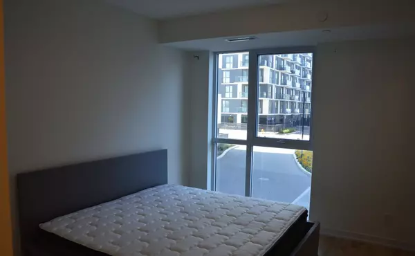 Oakville, ON L6H,335 Wheat Boom Dr #203