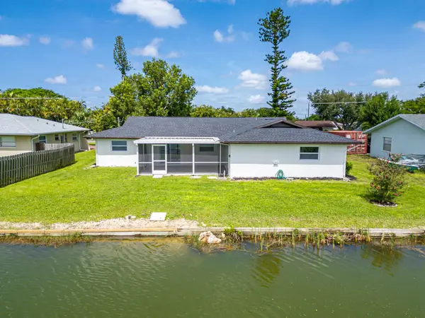15629 Candle Dr, Fort Myers, FL 33908-1734