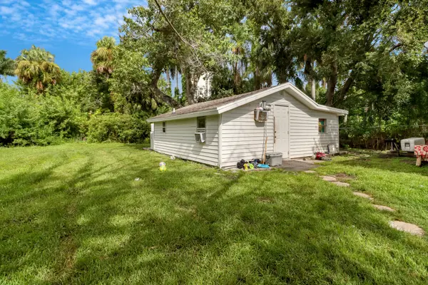 1270 Allen St, Fort Myers, FL 33916-1501