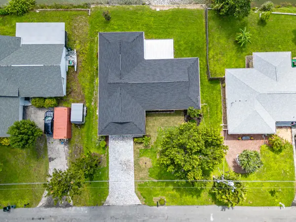 15629 Candle Dr, Fort Myers, FL 33908-1734