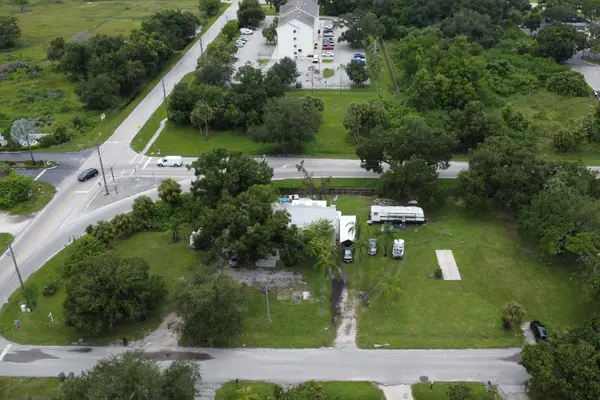 4180 Sabal Ln, Fort Myers, FL 33905-2756