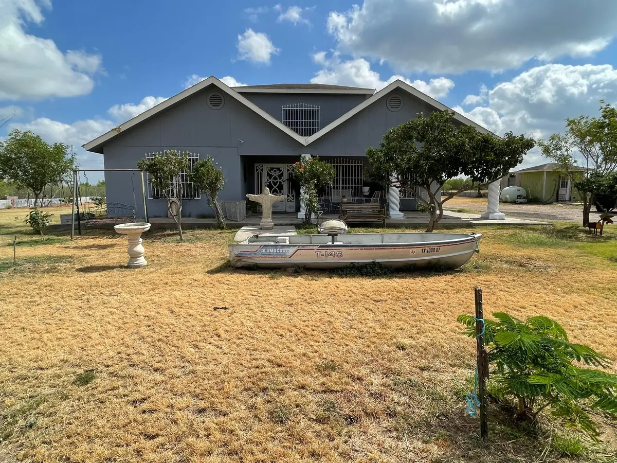 133 Los Fresnos Rd, Laredo, TX 78043