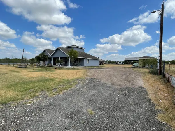 133 Los Fresnos Rd, Laredo, TX 78043