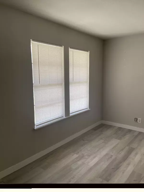 San Antonio, TX 78237-2124,4249 Buena Vista St