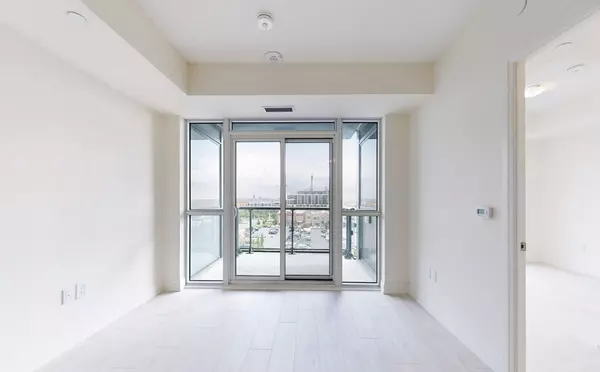 Oakville, ON L6M 1L9,509 Dundas St W #611