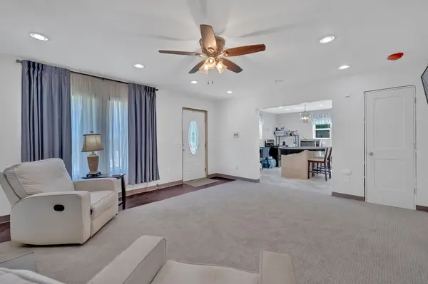229 Ridge Top Cir, Sunbright, TN 37872-3316