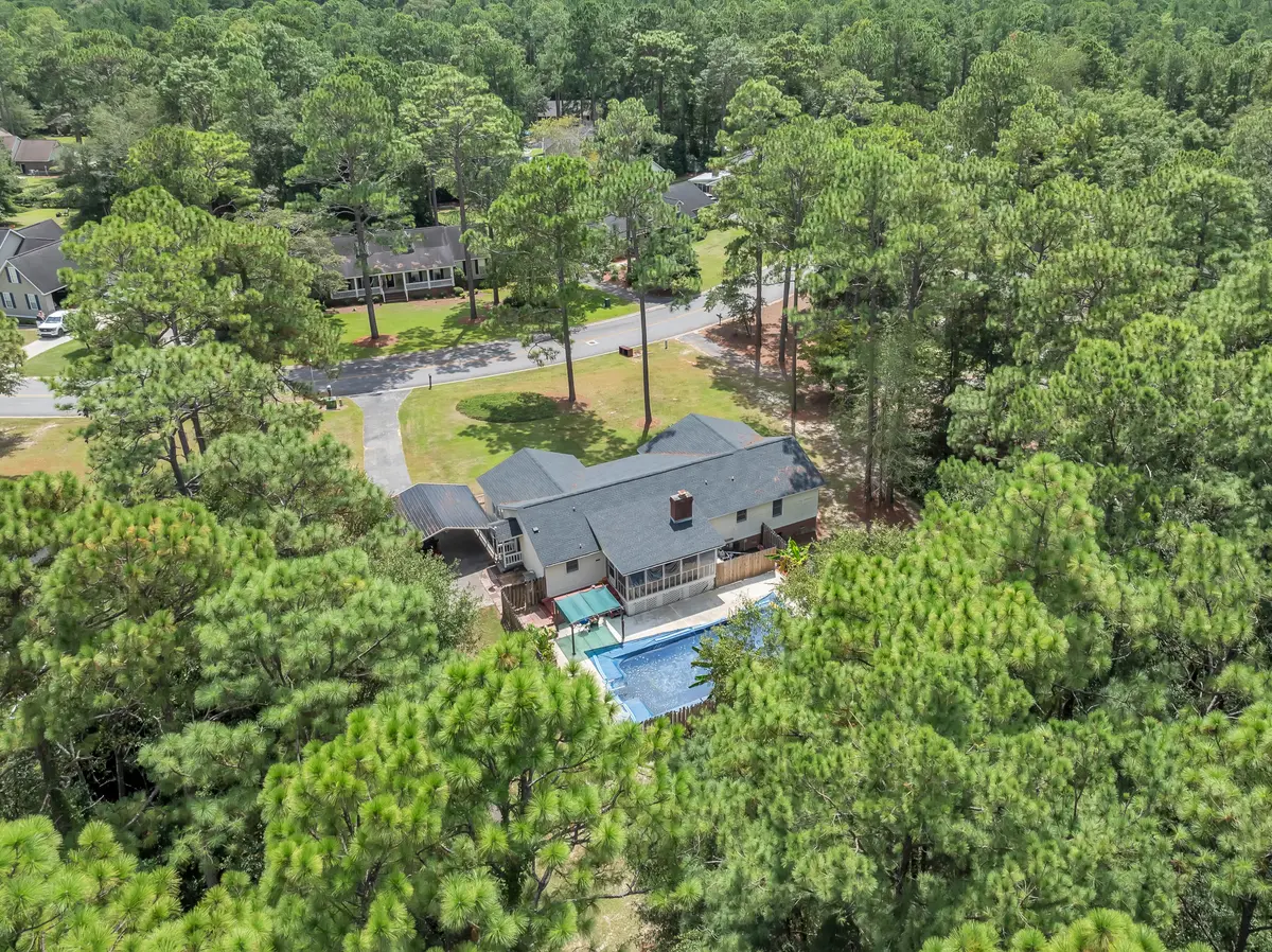 17 Bracken Dr, Moultrie, GA 31768-6818