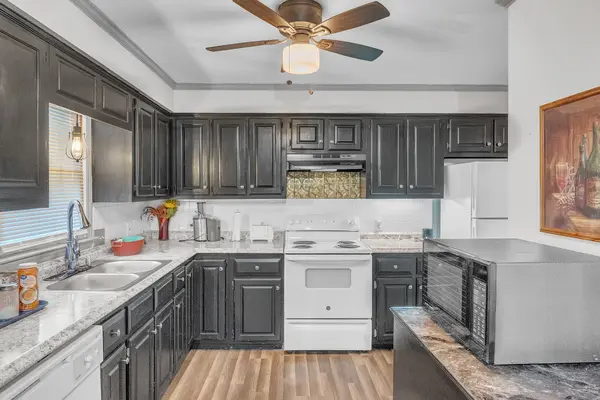 17 Bracken Dr, Moultrie, GA 31768-6818