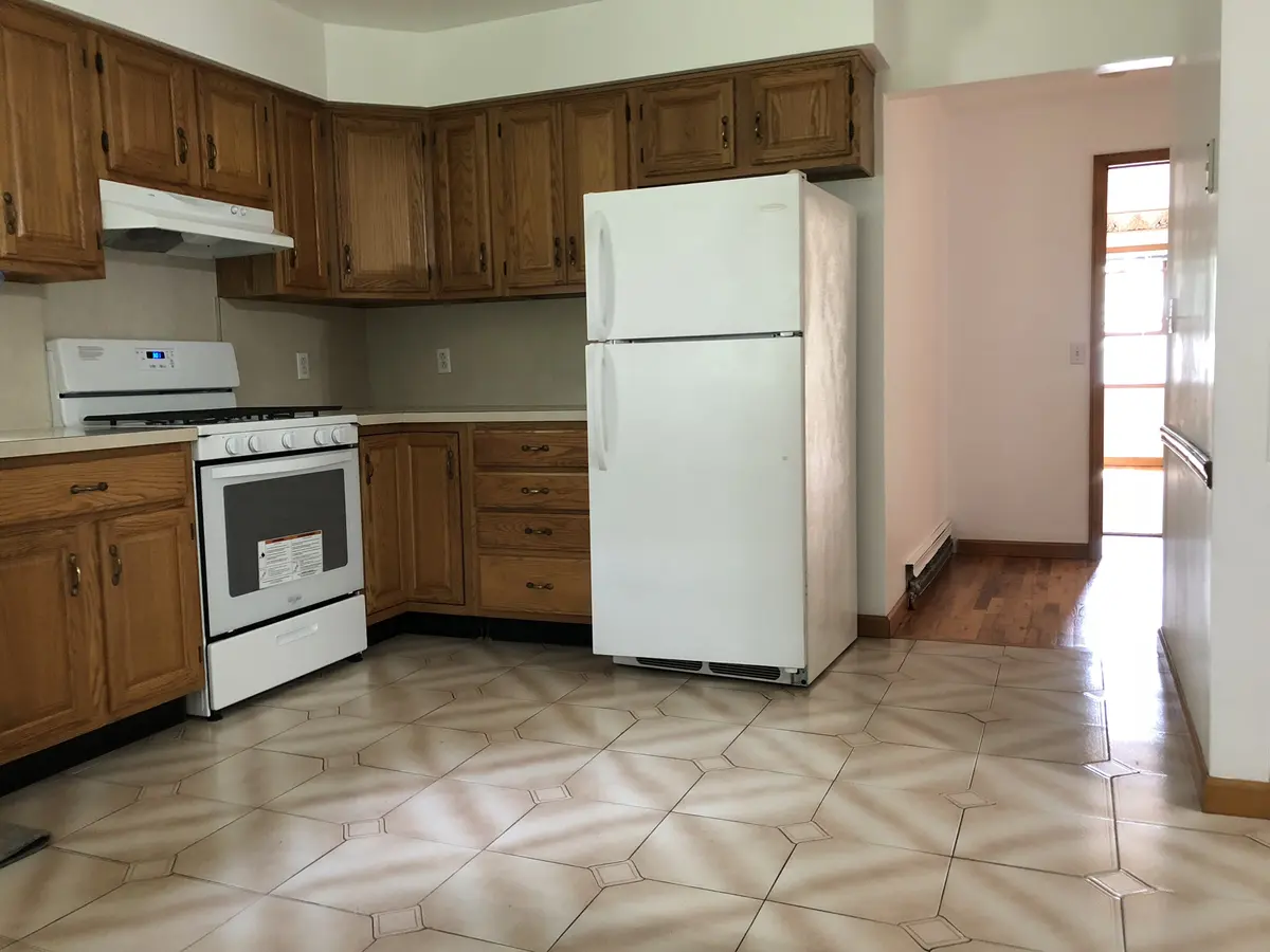 155 Lake St, West Harrison, NY 10604-1903