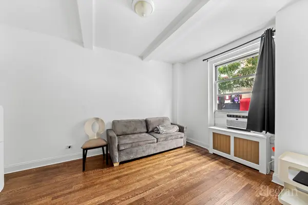 325 W 45th St #1005, New York, NY 10036-0046