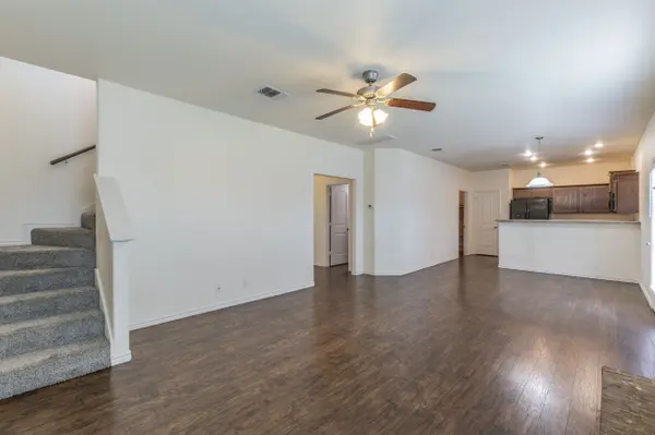 2512 Alamocitos Creek Dr, Killeen, TX 76549-6101