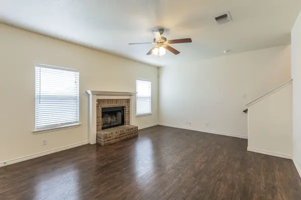 2512 Alamocitos Creek Dr, Killeen, TX 76549-6101