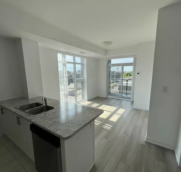 Hamilton, ON L8B 2A5,460 Dundas St E #227