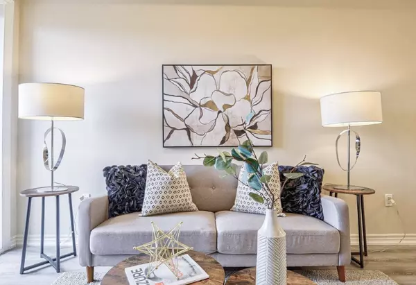 Milton, ON L9T 9A6,630 Sauve St #118