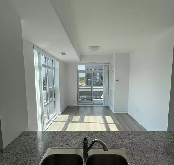 Hamilton, ON L8B 2A5,460 Dundas St E #227