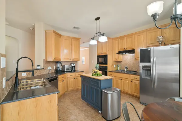 26222 Cuyahoga Cir, San Antonio, TX 78260-3569