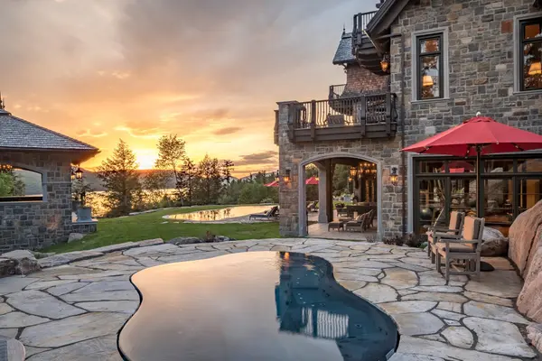 905 Chemin des Skieurs, Mont-tremblant, J8E 3M8