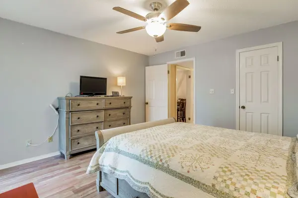 7171 N 9th Ave #F1, Pensacola, 32504