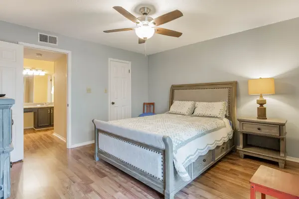 7171 N 9th Ave #F1, Pensacola, 32504
