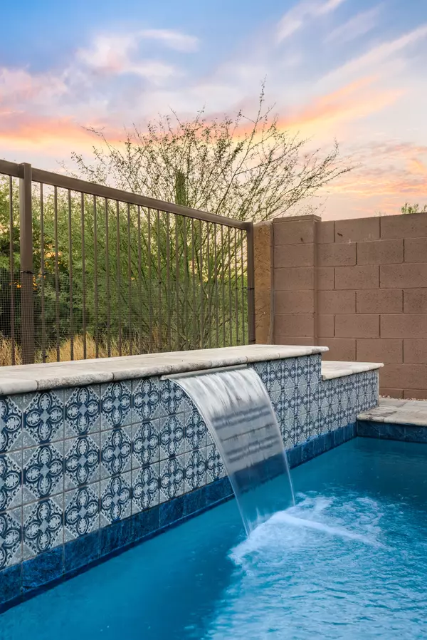 Mesa, AZ 85207,3055 N RED MTN ##107