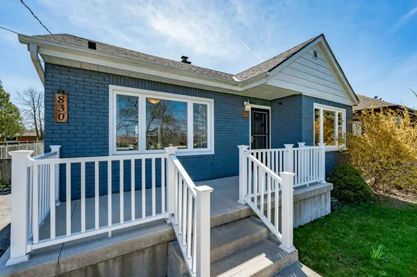 830 MOHAWK Road E, Hamilton, ON L8T 2R5