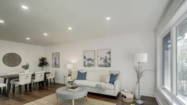 Hamilton, ON L8K 3Y5,13 Newark Ave #Main